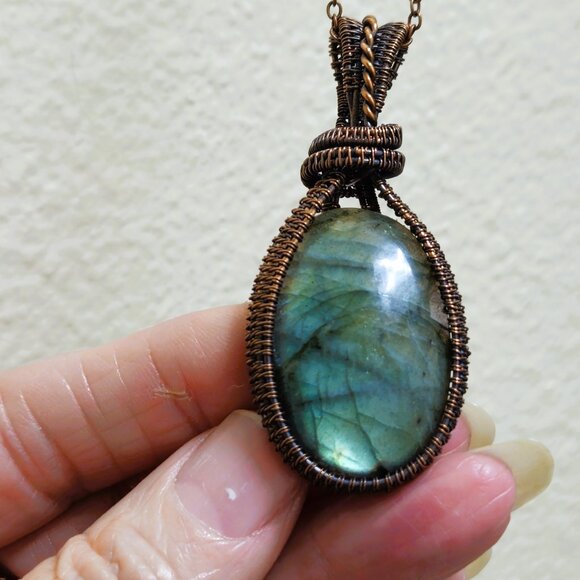 Handmade Copper Wire Wrapped Labradorite Pendant - Picture 2 of 14